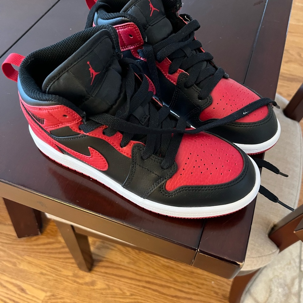 Air Jordan size 2